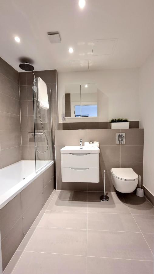 Roomspace Serviced - Kew Bridge Court Appartamento Londra