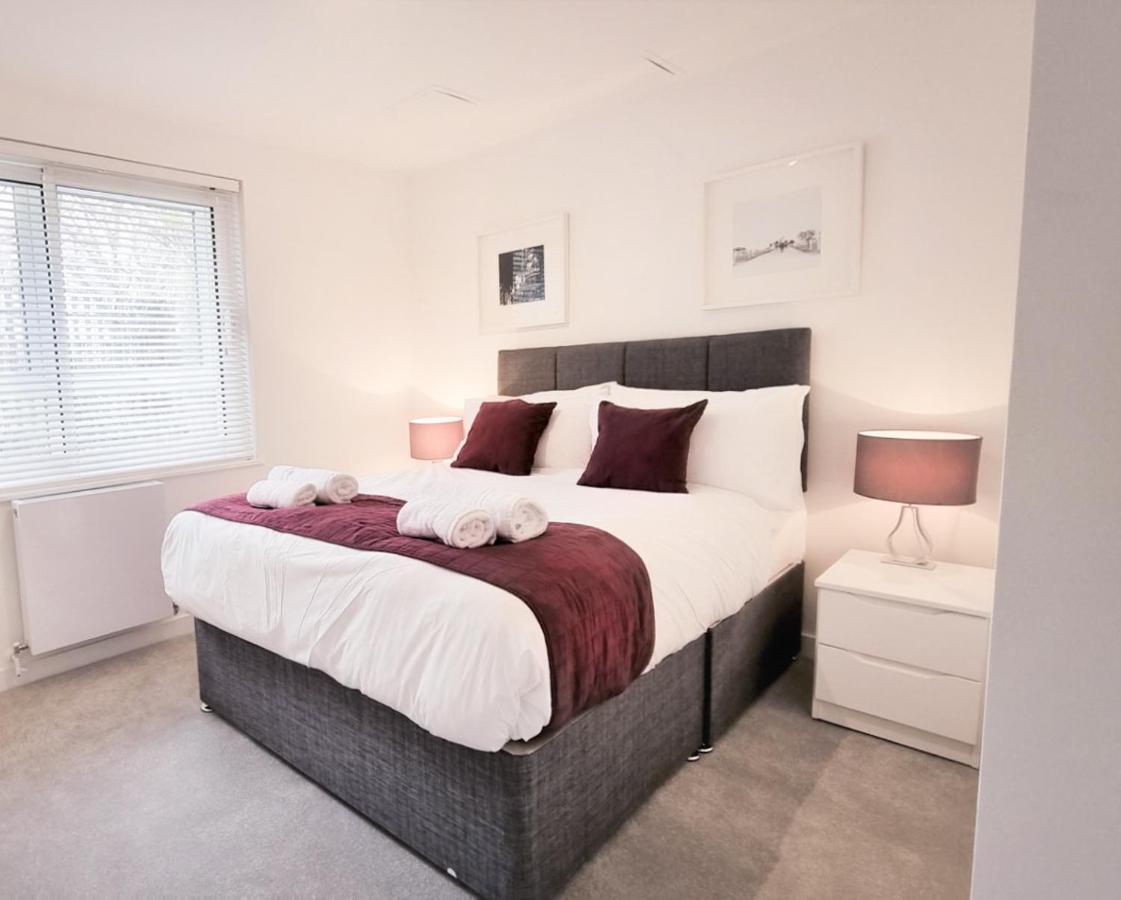 Appartamento Roomspace Serviced - Kew Bridge Court Londra